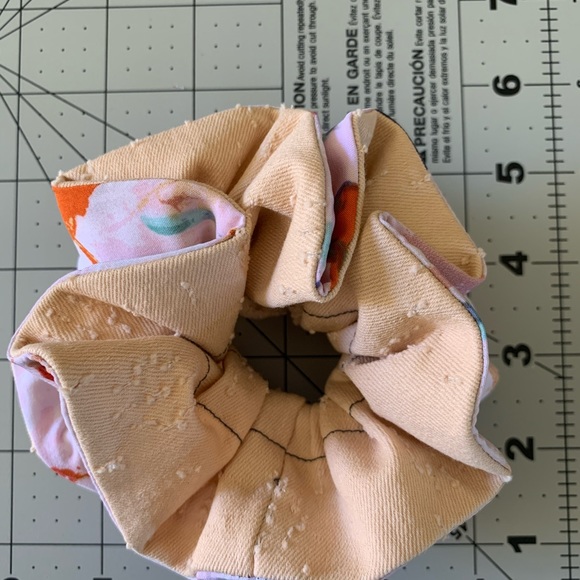 Double Ruffle Scrunchie - Picture 5 of 9